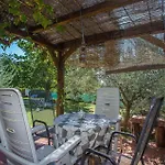 Будинок відпочинку Casa Lukas *